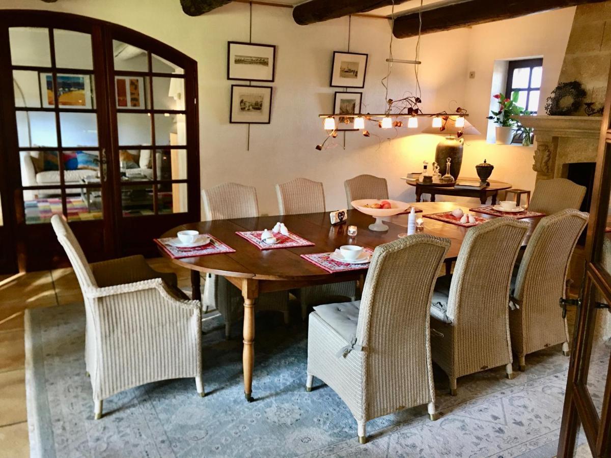 Villa Mas St Jean B&B Noves Bagian luar foto