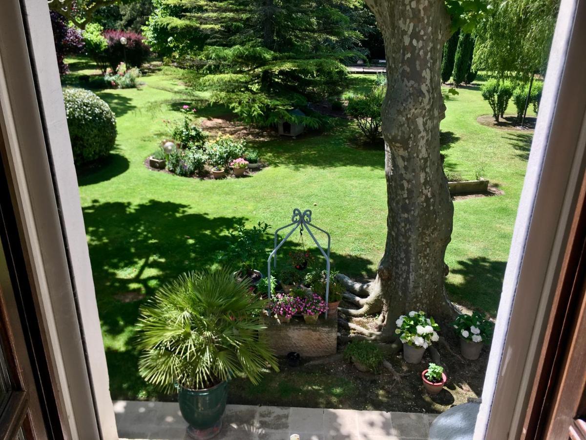 Villa Mas St Jean B&B Noves Bagian luar foto